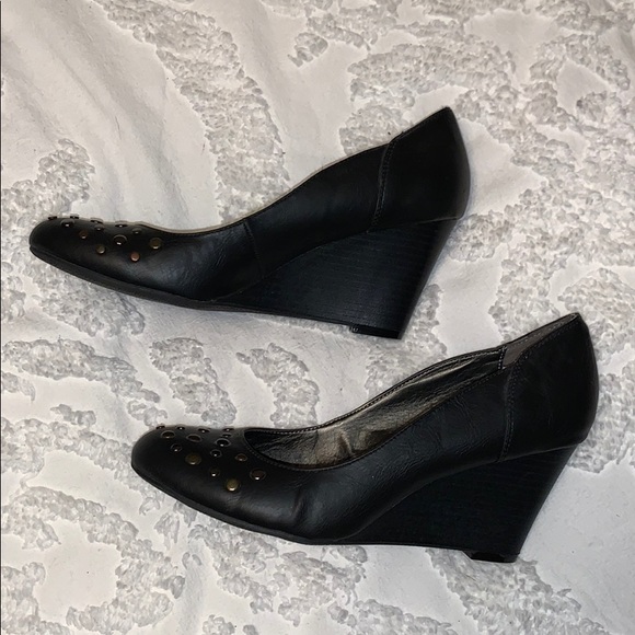 Sonoma Black Wedge with Metal Studs 8 - Picture 3 of 5